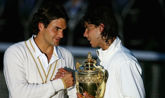 Năm 2008, Rafael Nadal thắng Roger Federer ở chung kết Wimbledon và chiếm vị trí số 1 trên bảng xếp hạng ATP. Ảnh: Wimbledon