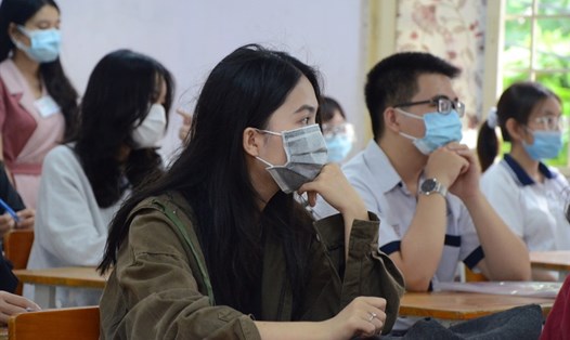 Nhiều trường đại học công bố điểm chuẩn để giúp thí sinh an tâm bước vào Kỳ thi tốt nghiệp THPT. Ảnh minh hoạ: Huyên Nguyễn