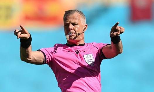 Trọng tài Bjorn Kuipers sẽ điều khiển trận chung kết EURO 2020 giữa Anh - Italia trên sân Wembley. Ảnh: AFP.