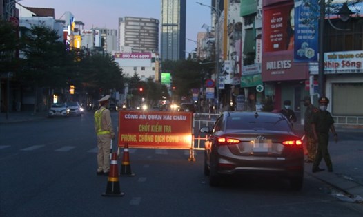 Người dân Đà Nẵng không được ra đường từ 18 giờ 31.7 cho đến khi có thông tin mới. Ảnh: Thanh Chung
