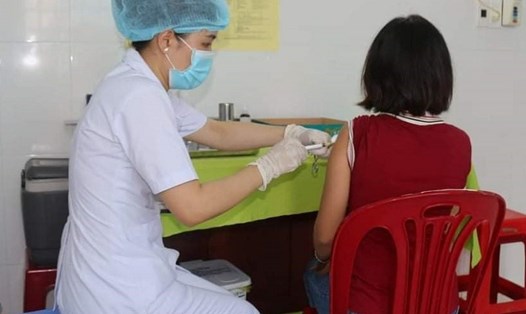 Tiêm vaccine ở các tỉnh phía Nam. Ảnh: Bộ Y tế