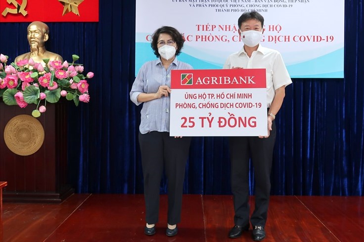 Agribank ủng hộ TP. Hồ Chí Minh 25 tỉ đồng phòng, chống dịch COVID-19