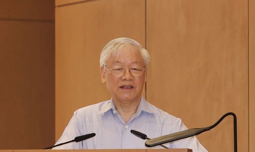 Tổng Bí thư Nguyễn Phú Trọng phát biểu tại phiên họp của Chính phủ sáng 11.8. Ảnh: Nhật Bắc