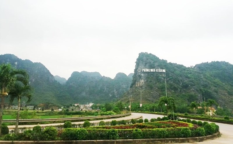 Phong Nha - Kẻ Bàng (Quảng Bình) là một trong hai điểm đến đáng trải nghiệm nhất tại Việt Nam. Ảnh: LĐ