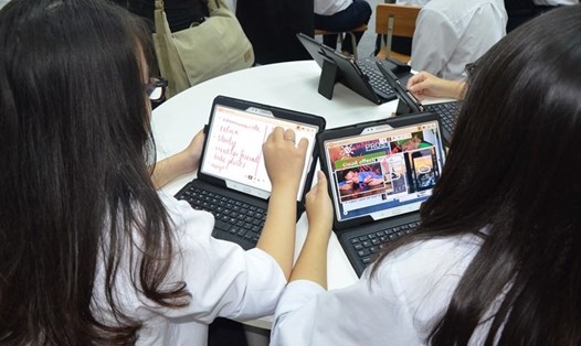 Nhiều trường học tại Hà Nội lên phương án dạy học trực tuyến cho trẻ lớp 1. Ảnh minh họa: Huyên Nguyễn
