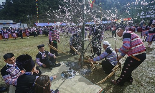 Ngày hội Văn hóa dân tộc Mông lần thứ III sẽ lùi lịch tổ chức sang tháng 12 (ảnh tư liệu). Ảnh: LĐ