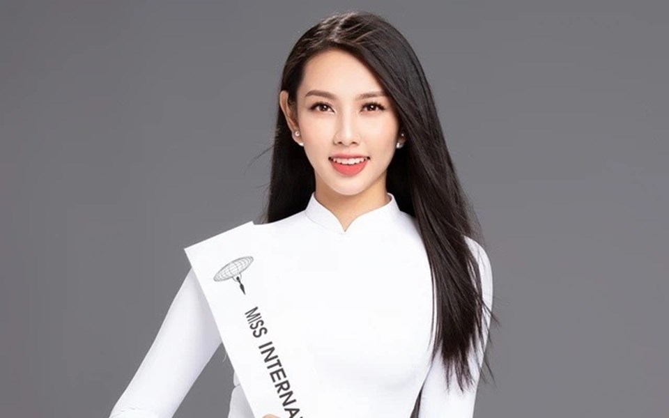 Thùy Tiên mua máy trợ thở và tặng gạo cho người nghèo. Ảnh: SV. Thùy Tiên mua máy trợ thở và tặng gạo cho người nghèo. Ảnh: SV.