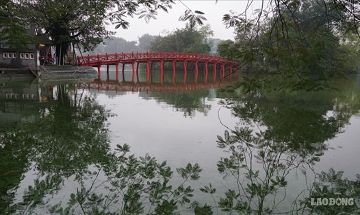 Lượng du khách đến du lịch Hà Nội giảm mạnh trong 7 tháng đầu năm 2021. Ảnh: LĐ