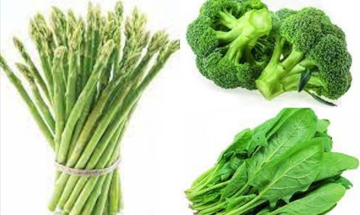 Măng tây, bông cải xanh và cải bó xôi rất giàu protein. Đồ họa: Thanh Ngọc