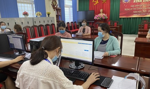 Nỗ lực hoàn thành nhiệm vụ "kép" trong tuyển sinh đầu cấp tại Hà Nội