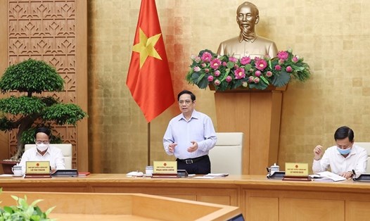 Thủ tướng Phạm Minh Chính phát biểu tại Phiên họp Chính phủ tháng 7.2021. Ảnh: TTXVN