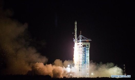 Vệ tinh giám sát CO2 của Trung Quốc được phóng lên không gian vào ngày 22.11.2016. Ảnh: Tân Hoa Xã.