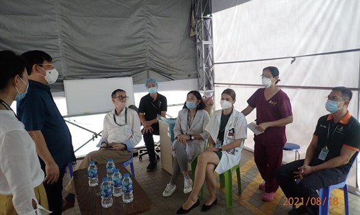 Đoàn công tác của Bộ Y tế kiểm tra đột xuất 2 phòng khám tư nhân tại TP.HCM. Ảnh: BYT