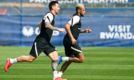 Lionel Messi và Neymar cần tập luyện thêm để sẵn sàng thi đấu vào cuối tuần sau. Ảnh: PSG