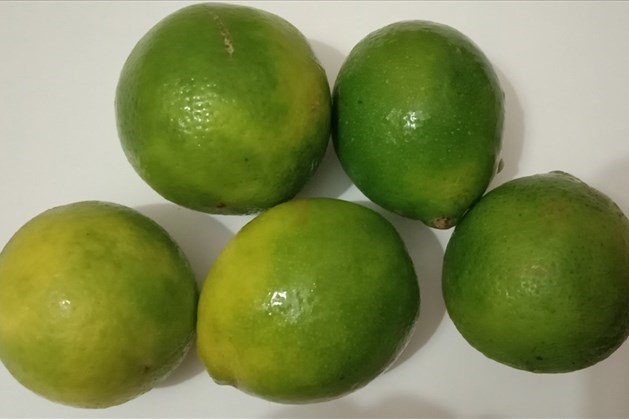 Ngoài làm đẹp, chanh còn có tác dụng cai rượu và thuốc lá