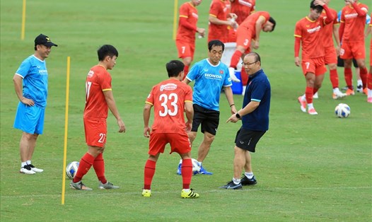Huấn luyện viên Park Hang-seo và tuyển Việt Nam gặp "biến" trước khi lên đường sang Saudi Arabia. Ảnh: VFF