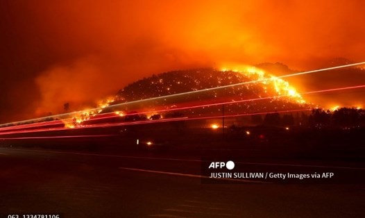 Đám cháy rừng Dixie gần Mildford, California hôm 17.8. Ảnh: AFP