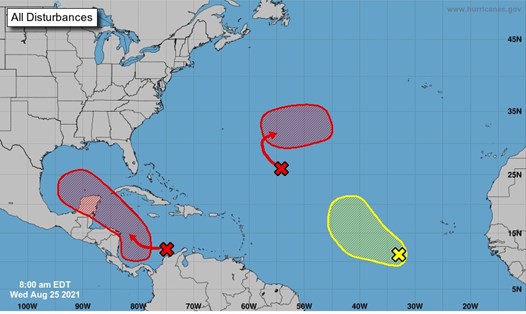 Ba hệ thống thời tiết có thể hình thành bão ở gần Trung và Bắc Mỹ. Ảnh: National Service Weather