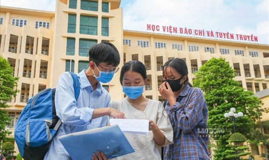 Học viện Báo chí và Tuyên truyền công bố ngưỡng điểm nhận đăng ký xét tuyển đại học chính quy năm 2021. Ảnh: LĐO