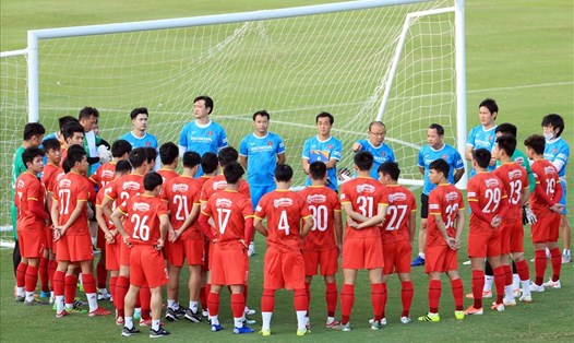 Huấn luyện viên Park Hang-seo chốt danh sách 25 cầu thủ đội tuyển Việt Nam. Ảnh: VFF