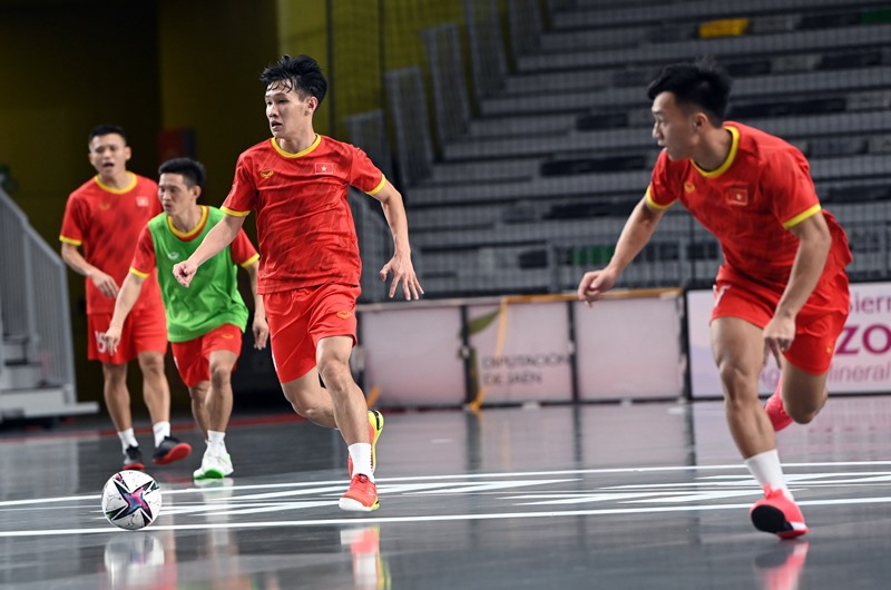 Đội tuyển Futsal Việt Nam đang tích cực chuẩn bị cho giải đấu giao hữu tại Tây Ban Nha. Ảnh: VFF