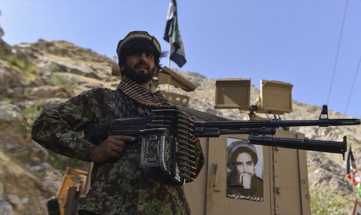 Một tay súng IS ở Afghanistan. Ảnh: AFP