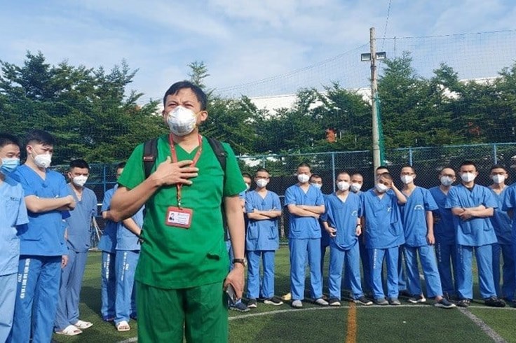 100 bác sĩ nội trú của Đại học Y Hà Nội tới Bình Dương chống dịch