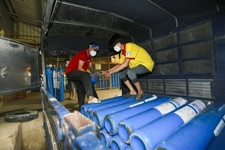 Khai trương trạm bơm oxy cung cấp cho hơn 400 trạm y tế lưu động Khai trương trạm bơm oxy cung cấp cho hơn 400 trạm y tế lưu động