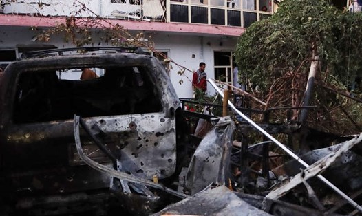 Thiệt hại sau vụ không kích của Mỹ vào một xe chở chất nổ gần một khu nhà ở thủ đô Kabul của Afghanistan. Ảnh: U.S Army
