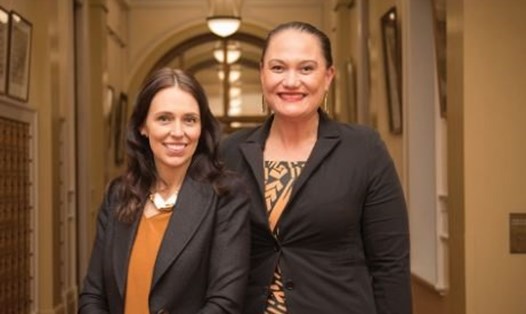 Thủ tướng New Zealand Jacinda Ardern và Bộ trưởng Bộ Phát triển Xã hội Carmel Sepuloni. Ảnh: Công đảng New Zealand