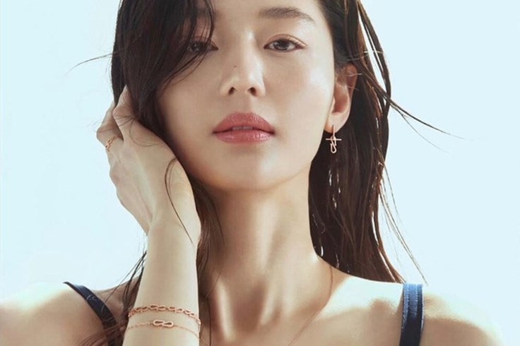 Bí quyết giữ vóc dáng mảnh mai của "mợ chảnh" Jun Ji Hyun Bí quyết giữ vóc dáng mảnh mai của "mợ chảnh" Jun Ji Hyun