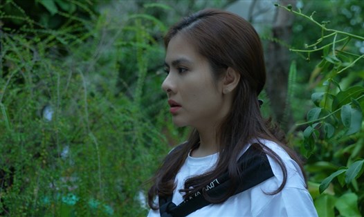 Vân Trang bức xúc vì Thanh Hiền trong tập mới "Canh bạc tình yêu". Ảnh: ĐPCC.