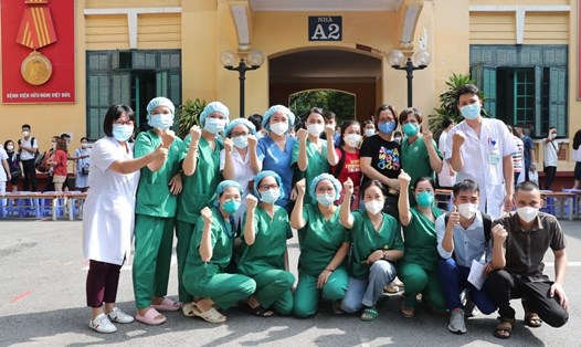 300 y bác sĩ Bệnh viện Việt Đức vào TP.HCM chống dịch. Ảnh: Hải Nguyễn