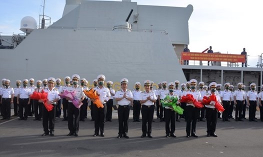 Lễ tiễn đoàn tàu hộ vệ Hải quân Việt Nam tham gia Army Games 2021 được tổ chức tại quân cảng Cam Ranh. Ảnh: QĐND