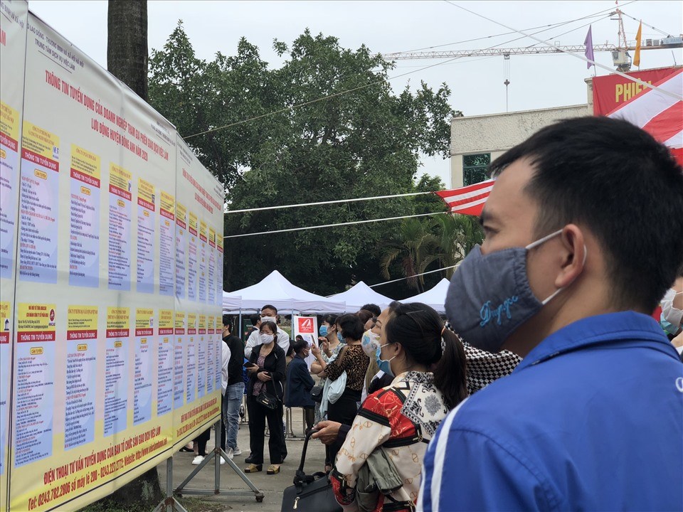 Hàng tháng từ tháng 7.2021 – hết tháng 6.2022, người lao động sẽ nhận thêm được 1 khoản hỗ trợ. Ảnh minh hoạ: M.Hương Hàng tháng từ tháng 7.2021 – hết tháng 6.2022, người lao động sẽ nhận thêm được 1 khoản hỗ trợ. Ảnh minh hoạ: M.Hương