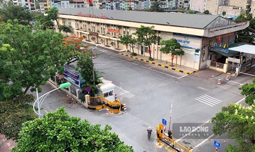 Bến xe Gia Lâm (Long Biên, Hà Nội) tạm thời dừng hoạt động đón khách phòng chống dịch COVID-19. Ảnh chụp ngày 26.7.2021: Văn Đức