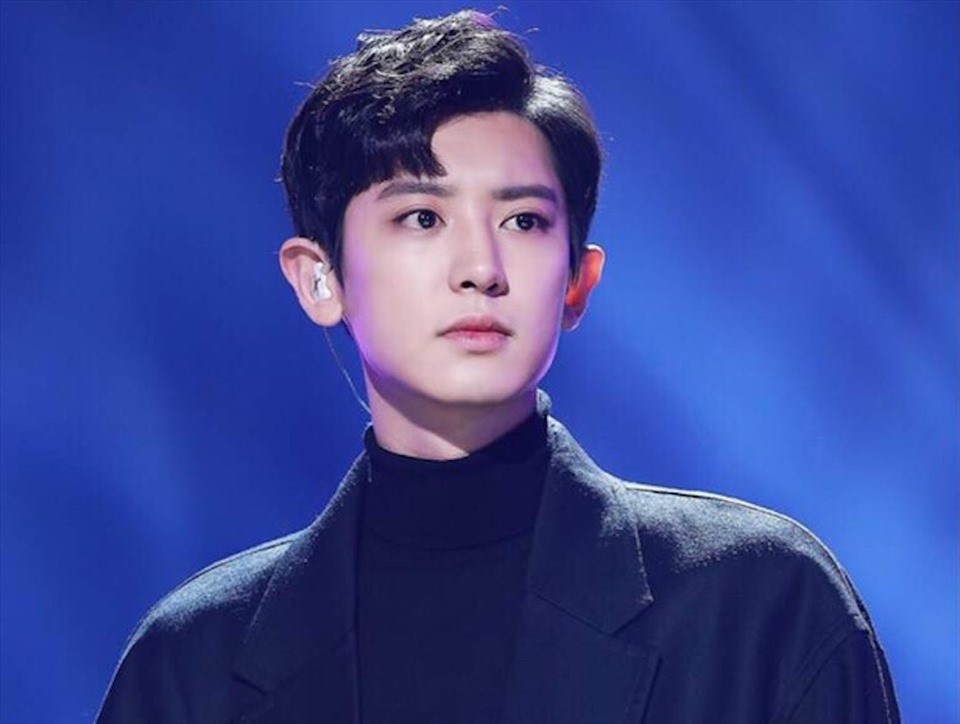 Nam ca sĩ Chanyeol - EXO. Ảnh: Cắt clip. Nam ca sĩ Chanyeol - EXO. Ảnh: Cắt clip.