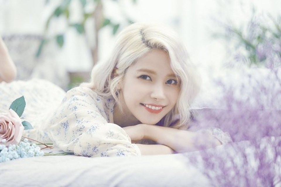 Solar - Mamamoo gây bất ngờ khi mua toà nhà đắt đỏ. Ảnh: Poster. Solar - Mamamoo gây bất ngờ khi mua toà nhà đắt đỏ. Ảnh: Poster.