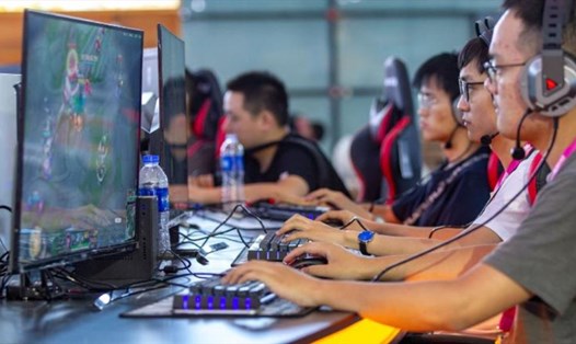Trung Quốc siết chặt quản lý trẻ vị thành niên chơi game online. Ảnh: Tân Hoa Xã