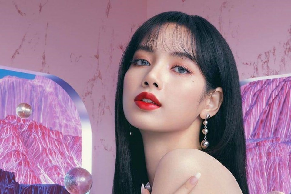 Album solo đầu tay của Lisa (BlackPink) sẽ chính thức ra mắt vào chiều hôm nay. Ảnh: Poster. Album solo đầu tay của Lisa (BlackPink) sẽ chính thức ra mắt vào chiều hôm nay. Ảnh: Poster.