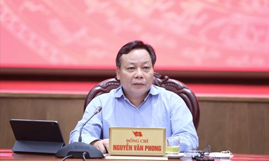 Phó Bí thư Hà Nội Nguyễn Văn Phong tại cuộc họp thông tin báo chí chiều 10.9. Ảnh: Tô Thế