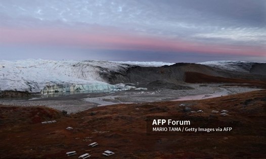 Năm 2021 là một trong những năm mà băng ở Greenland tan nhiều nhất trong lịch sử được ghi nhận. Ảnh: AFP