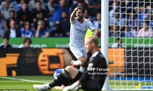 Man City vất vả đánh bại Leicester. Ảnh: AFP