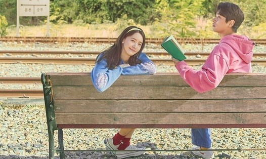 “Miracle” của YoonA và Park Jung Min đạt doanh thu cao trên phòng vé. Ảnh: Poster.