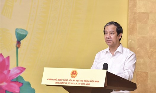 Bộ trưởng Nguyễn Kim Sơn cho biết, toàn thể thầy và trò ngành Giáo dục sẽ nỗ lực dạy thật tốt, học thật tốt để đáp lại tấm lòng của Thủ tướng và toàn thể xã hội.