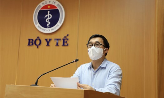 Thứ trưởng Bộ Y tế Trần Văn Thuấn chủ trì cuộc họp triển khai Đề án tăng cường khả năng cung ứng, sử dụng ôxy y tế. Ảnh: Bộ Y tế