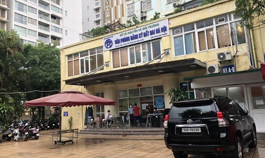 Văn phòng đăng ký đất đai Hà Nội ở đường Hoàng Minh Giám (quận Thanh Xuân - ảnh chụp sáng ngày 15.9). Ảnh: Cao Nguyên