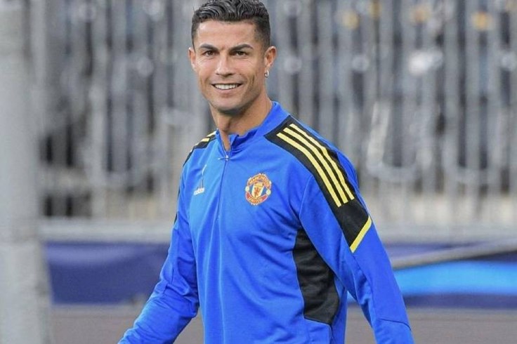 Cristiano Ronaldo rời căn nhà hơn 8 triệu USD vì... cừu
