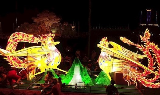 Những mô hình đèn khổng lồ đã trở thành điểm nhấn và sự độc đáo mỗi dịp Trung thu về trên xứ Tuyên.