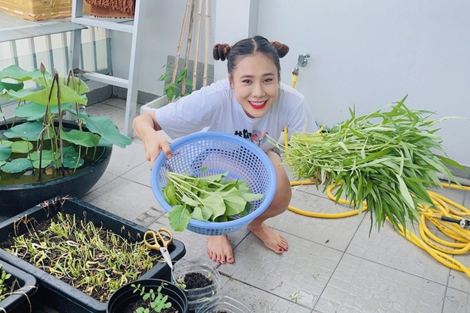 Hồ Bích Trâm bật mí cuộc sống “nàng dâu” hậu kết hôn Hồ Bích Trâm bật mí cuộc sống “nàng dâu” hậu kết hôn